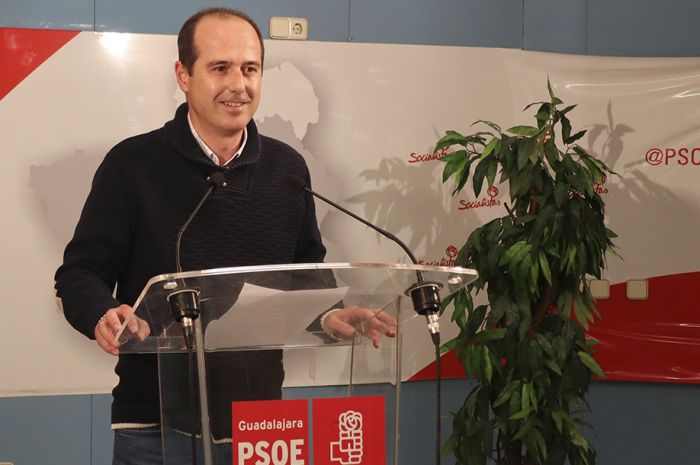 Alberto Rojo pide a Antonio Román una “rectificación urgente” de las declaraciones en las que equiparó el feminismo y el fascismo