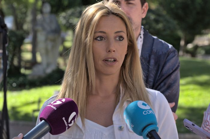 De Luz: “Si Guadalajara tiene las fiestas que quiere es por la valentía de Alberto Rojo y Sara Simón, que apostaron por un modelo en el centro de la ciudad que es un rotundo éxito”