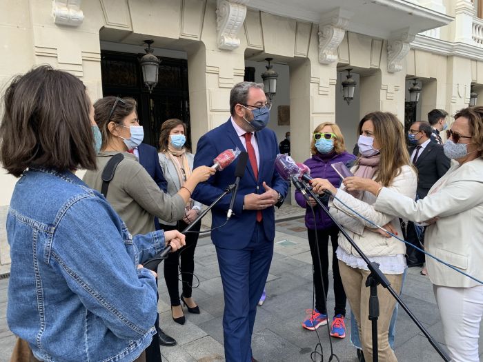 Eusebio Robles: “Si por el PP fuera, el Centro de Salud de Azuqueca de Henares ni siquiera existiría”