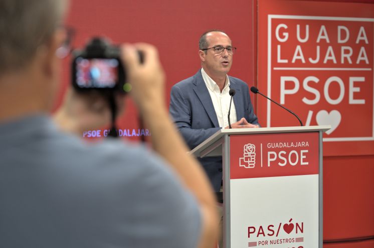 Alberto Rojo celebra la aprobación en el Congreso de dos propuestas de ley para mejorar los cuerpos de bomberos forestales y agentes medioambientales