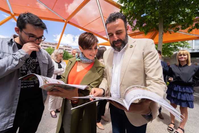 Isabel Rodríguez asegura que “mucha gente confía en el PSOE porque sabe que somos quienes mejor vamos a defender sus intereses”