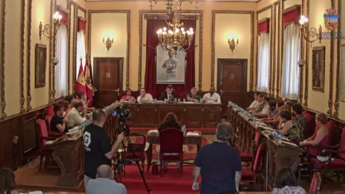 PSOE y Ahora Guadalajara recuperan el debate político perdido en el Pleno y el carácter vinculante de las mociones