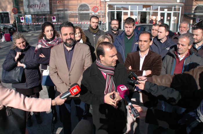 El PSOE promoverá una plataforma de ayuntamientos contra el deterioro de Cercanías