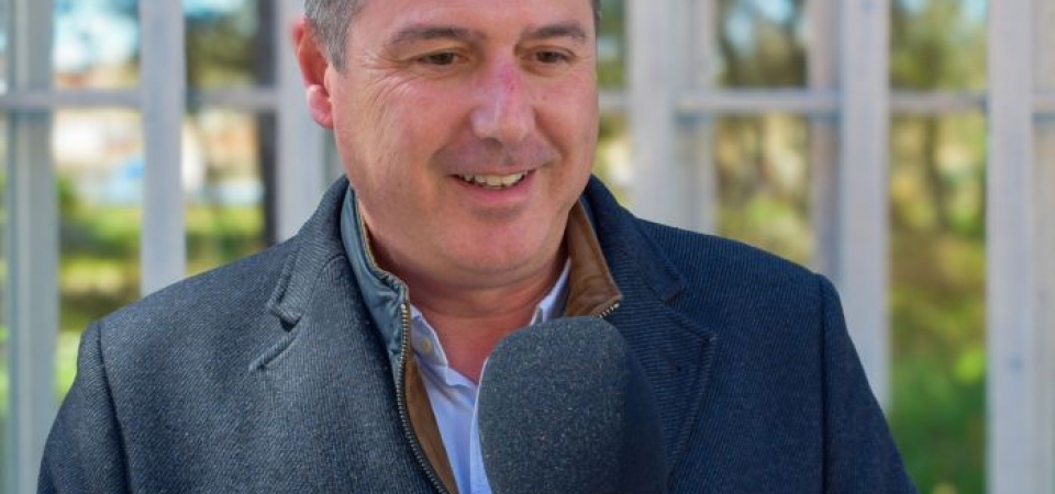 Alberto Rojo asegura que no se eliminará ninguna parada de autobús en el medio...